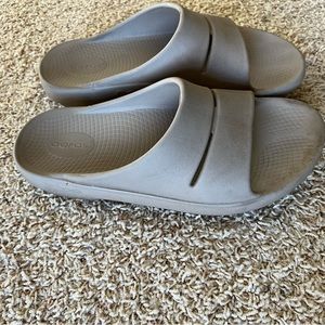 Oofos - super comfy.